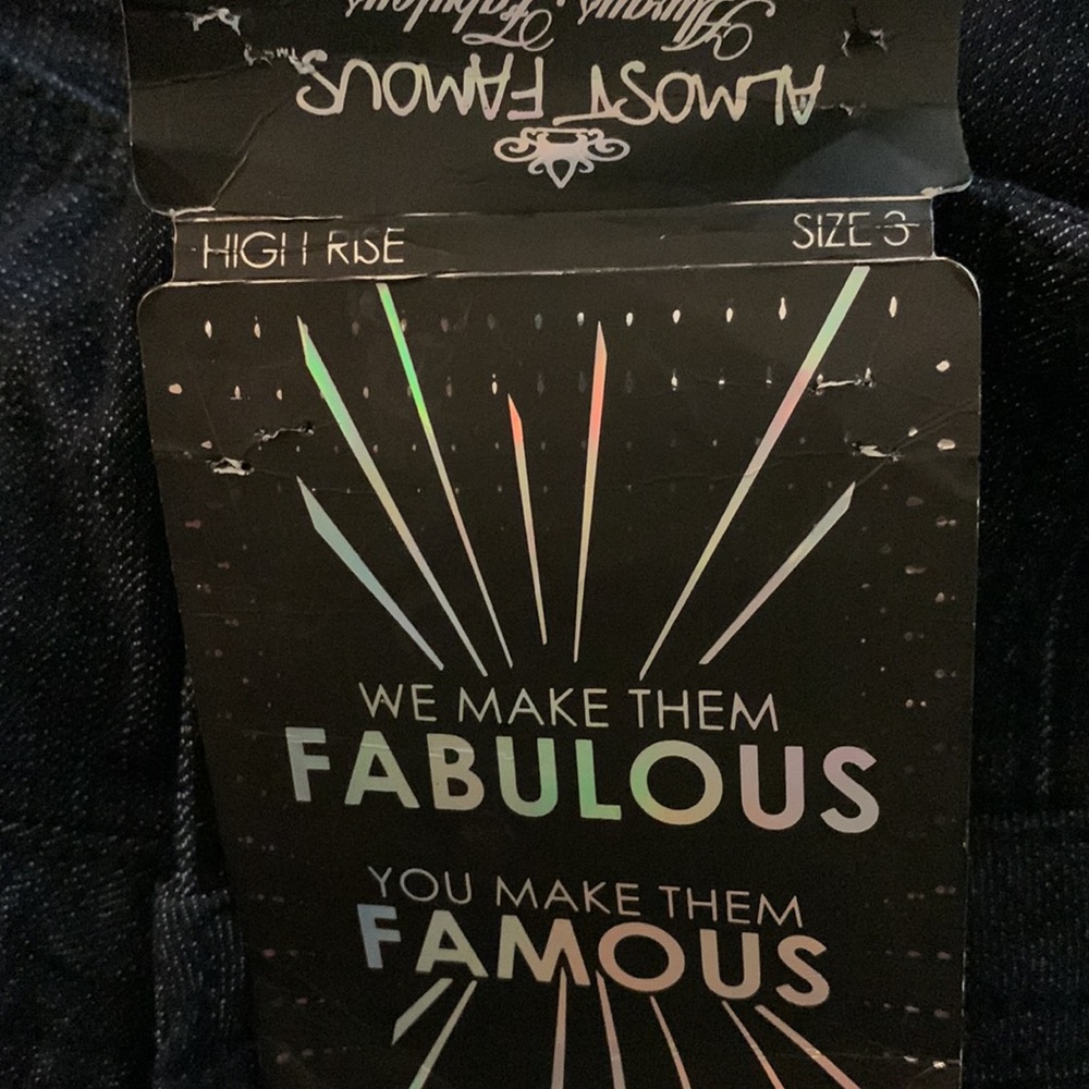 Almost Famous High Rise Jeans - Picture 5 of 8